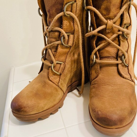 SOREL Joan of Arctic Wedge Boot. - Picture 3 of 6